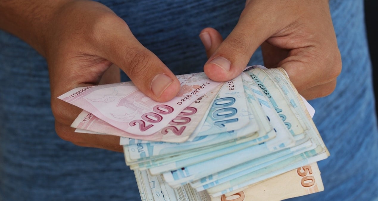 emekli-maasi-promosyonlarinda-zirve-degisti-iki-bankada-tutar-27-bin-tlye-dayandi-tu9kNuJs.jpg