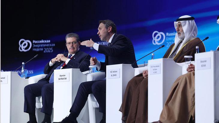 bakan bayraktar rusyada konustu jeopolitik gerilimlere karsi turk yolu q45LBequ.jpg