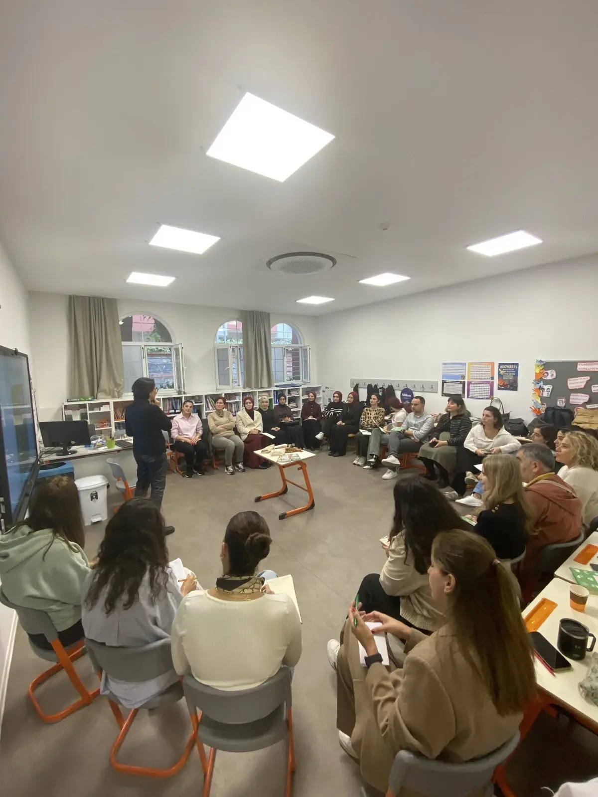 ogretmenler 11 orav egitim senliginde bulustu 9RGVfCLb.jpg