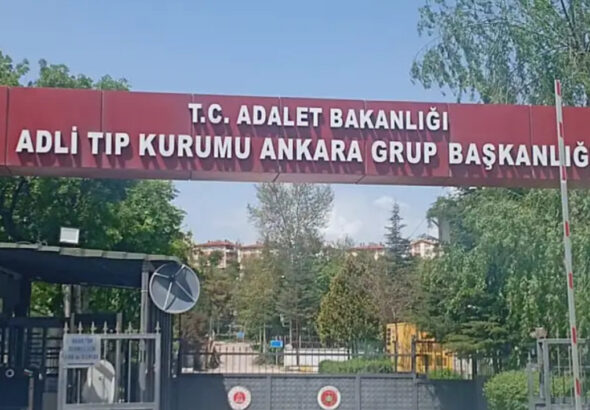 ankarada-kardesi-tarafindan-bicaklanan-beytullah-cevik-son-yolculuguna-ugurlandi-AYfRZ4gB